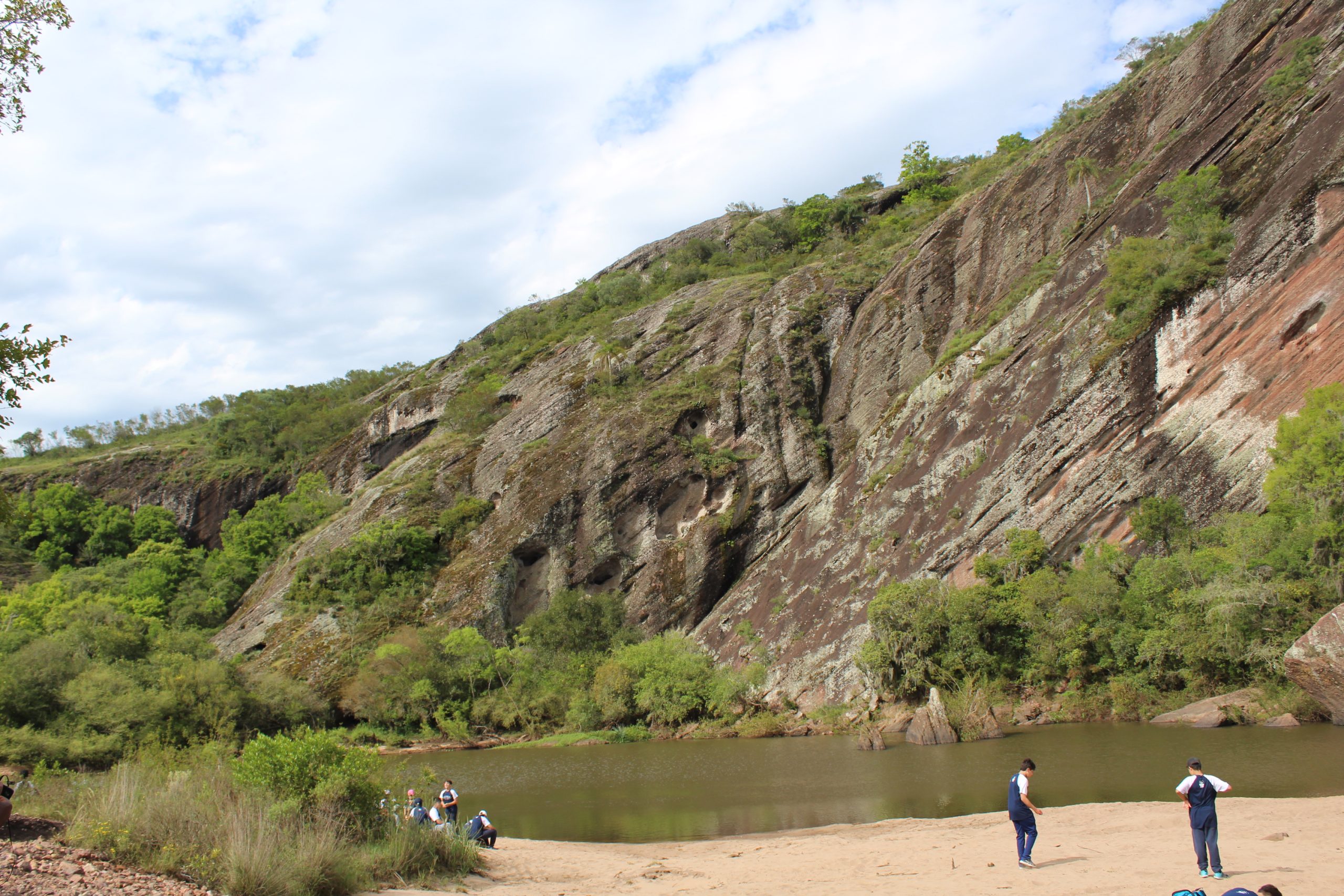 TRILHA DOS 7º E 8º ANOS EM MINAS DO CAMAQUÃ